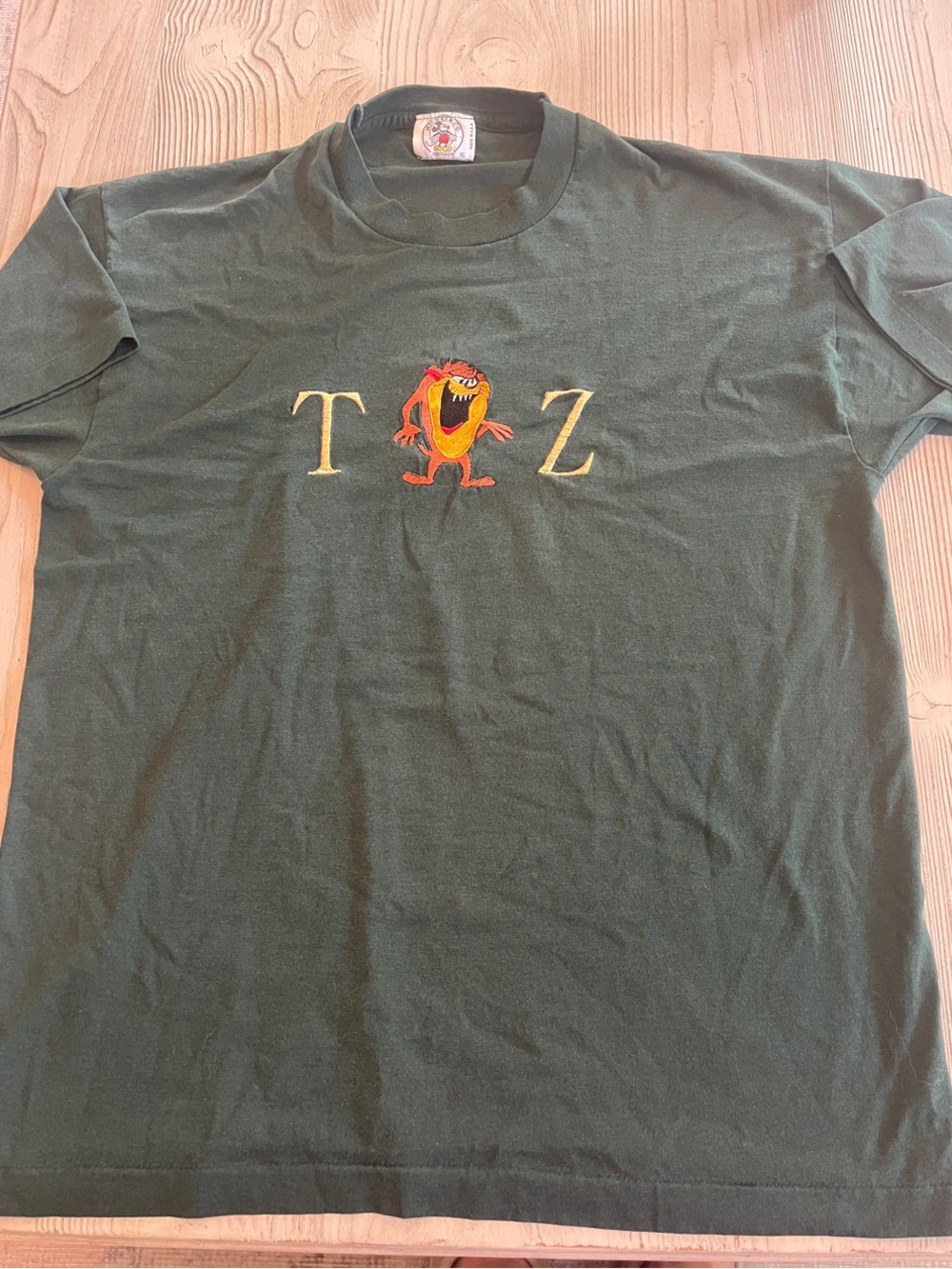 Vintage Disney Green Tazmanian Devil T-Shirt with Embroidered TAZ size XL